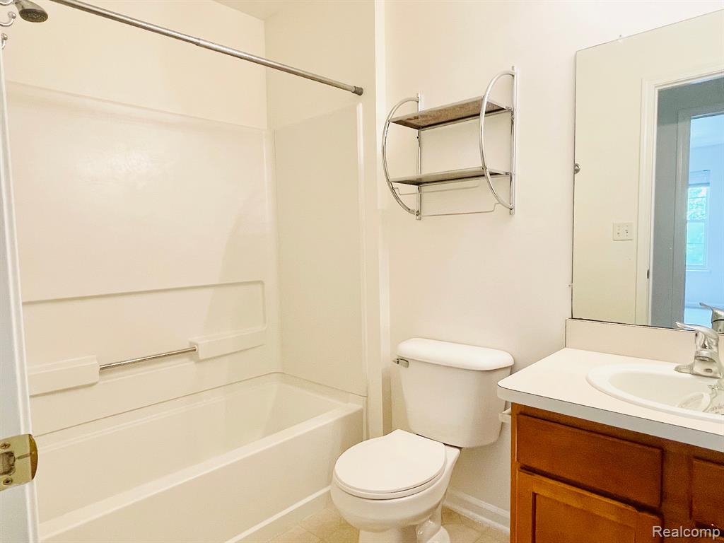 47535 PEMBROKE Drive, Canton, MI 48188 — Photo 7