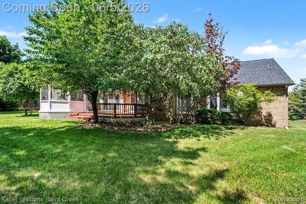 4447 Bentley Drive, Troy, MI 48098 — Photo 25