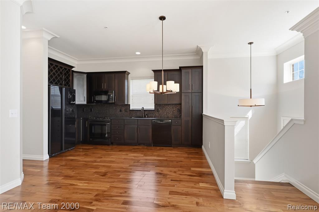 39750 ROCKCREST Circle, Northville, MI, 48168