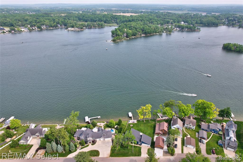 7457 Haviland Beach Drive, Linden, MI 48451 — Photo 21