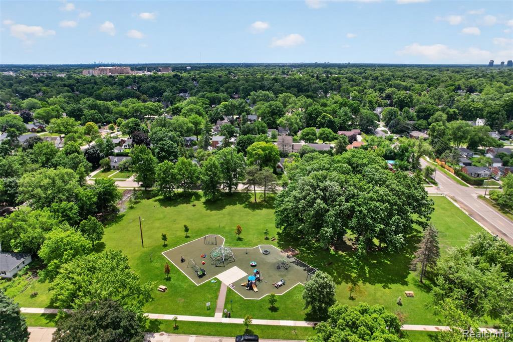 15690 Birwood Avenue, Beverly Hills, MI 48025 — Photo 38