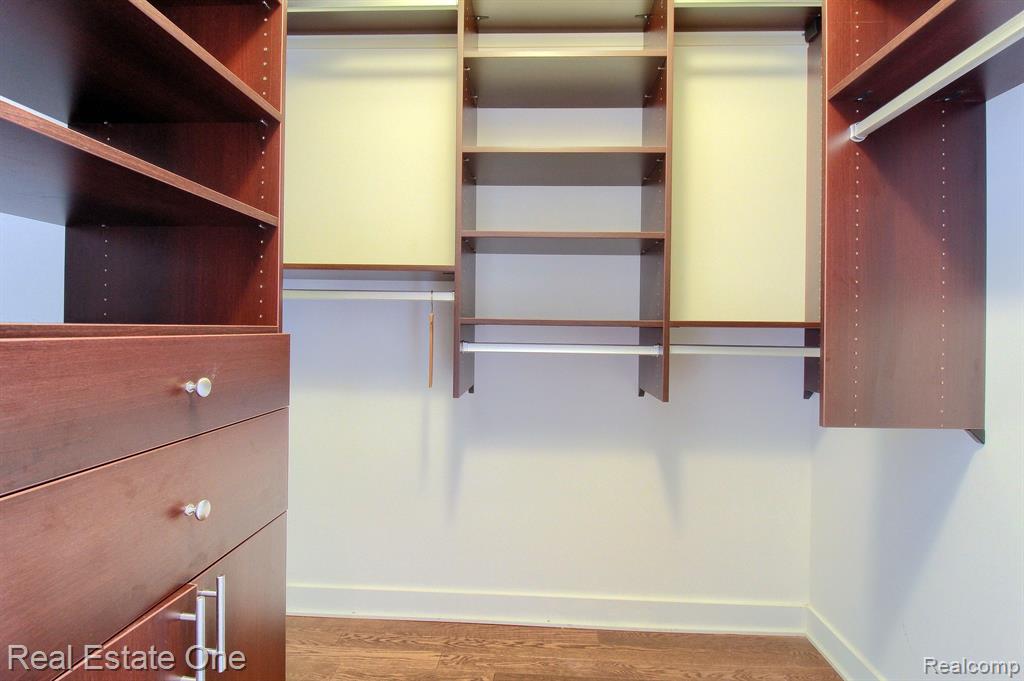 111 N ASHLEY Street, 403, Ann Arbor, MI 48104 — Photo 19