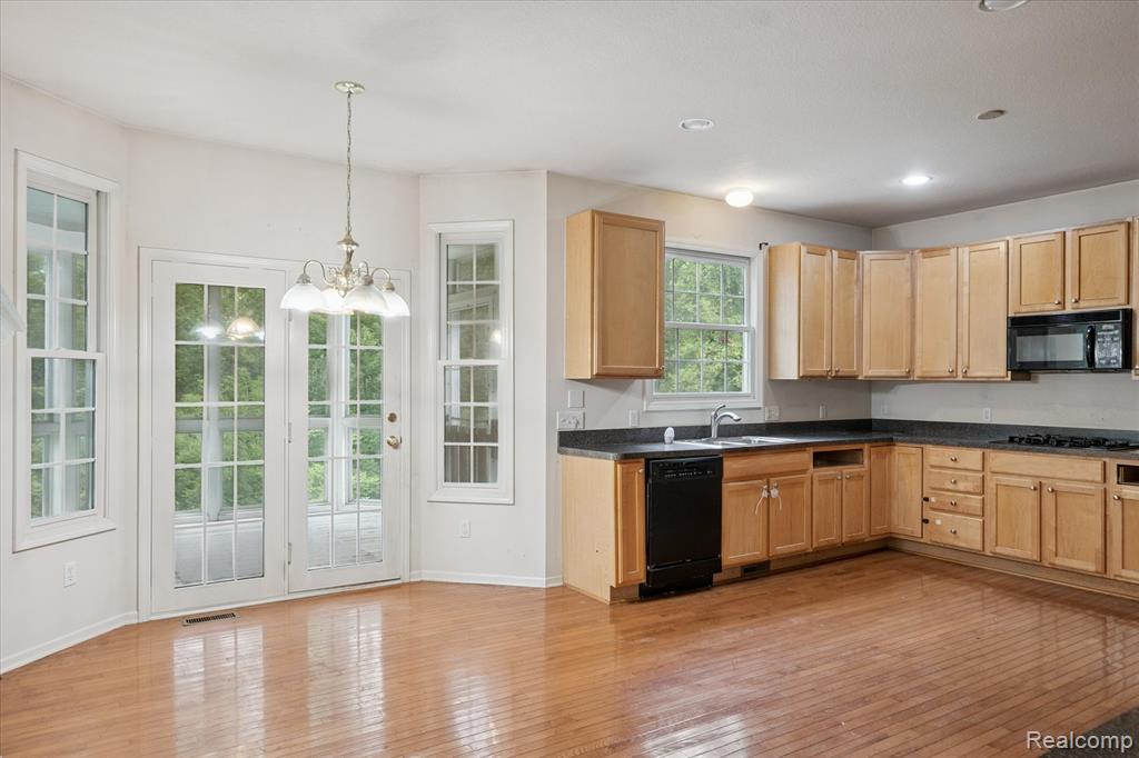 1068 Arboretum Court, Saline, MI 48176 — Photo 23