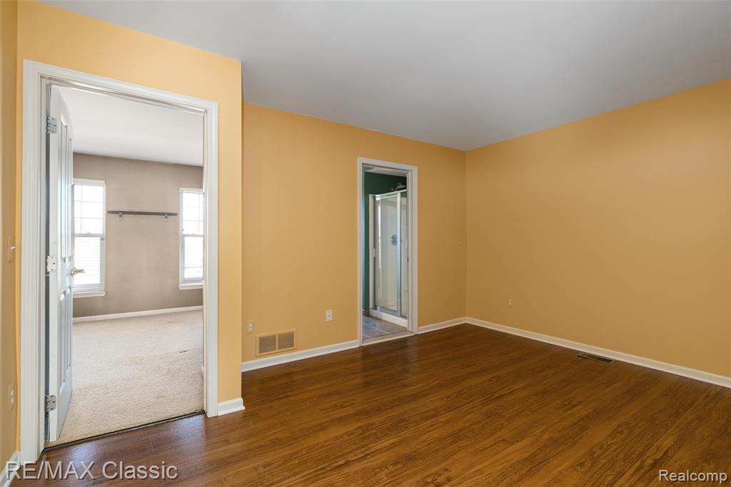 8114 Heron Hills Drive, Walled Lake, MI 48390 — Photo 28