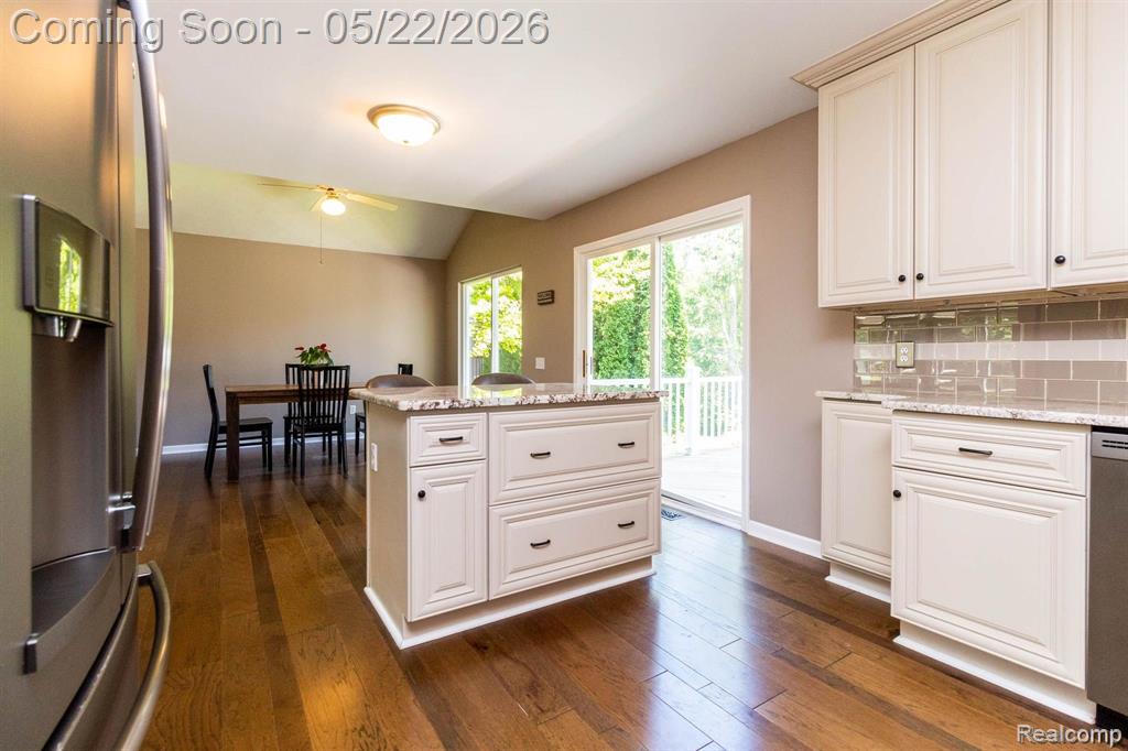 1398 BEAVERBROOK Drive, Holly, MI 48442 — Photo 29