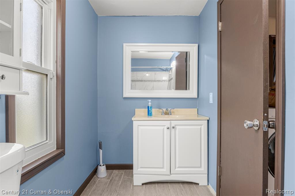 977 Boston Avenue, Waterford, MI 48328 — Photo 13