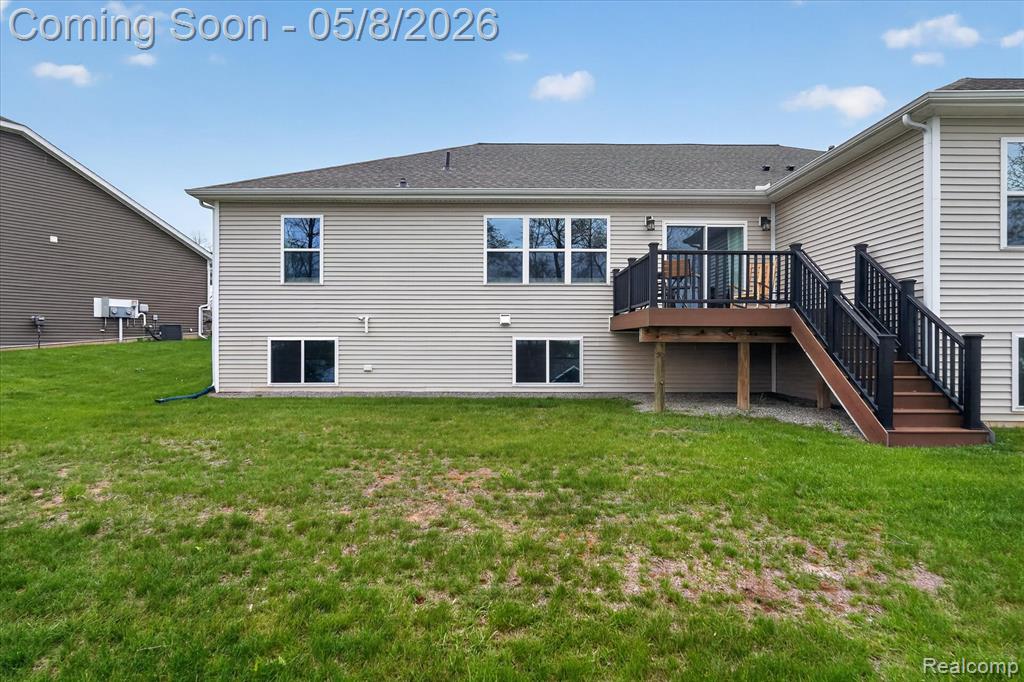 5847 Scenic Bluff Drive, 28, Brighton, MI 48116 — Photo 33