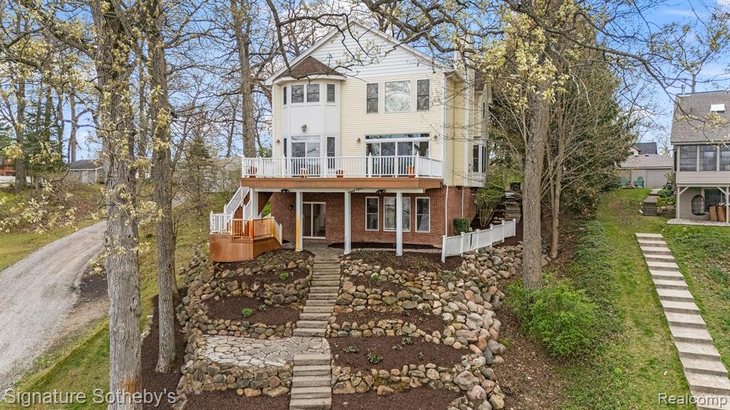 5027 GROVER Drive, Brighton, MI 48116 — Photo 3