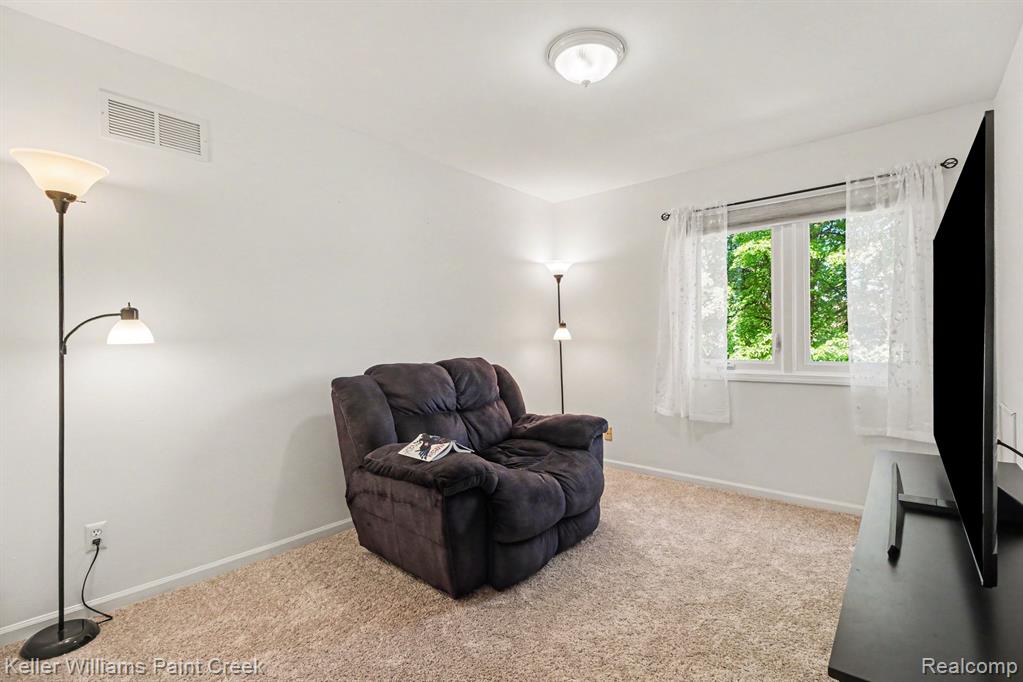 1091 American Elm Street, Lake Orion, MI — Photo 14