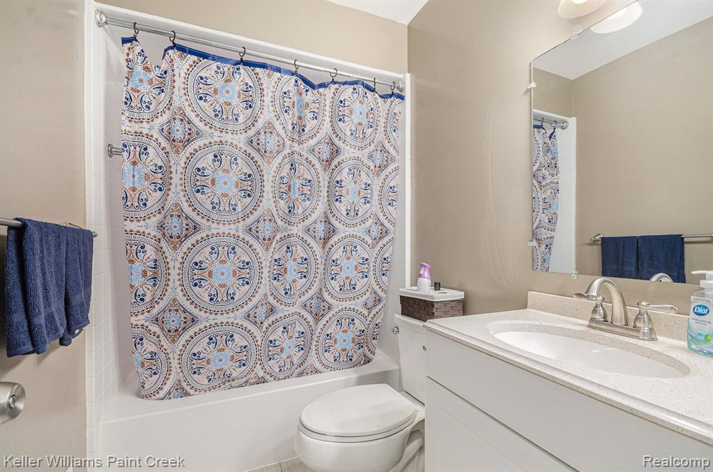 1751 WICKHAM Street, Royal Oak, MI 48073 — Photo 12
