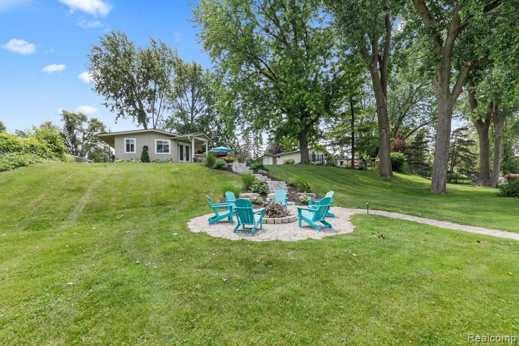 2159 HELMSFORD Drive, Wolverine Lake, MI 48390 — Photo 45