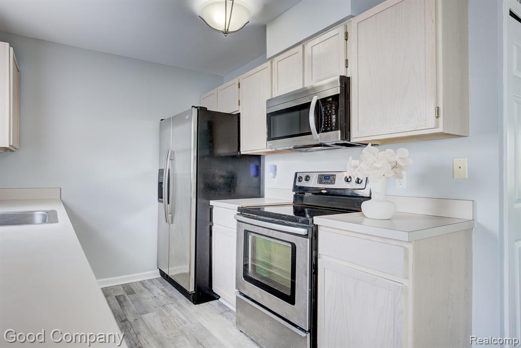 1846 Campau Farms Circle, 120, Detroit, MI 48207 — Photo 14