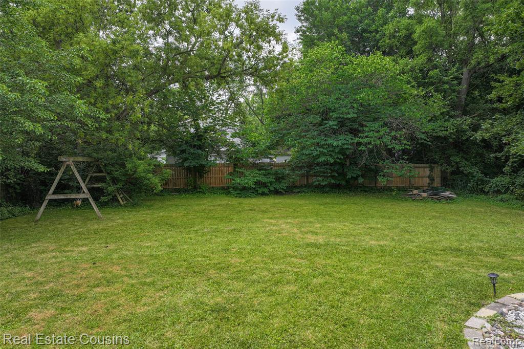 135 Bevins Street, Holly, MI 48442 — Photo 2