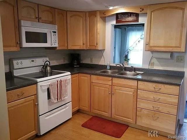 4181 S OAK Drive, Beaverton, MI 48612 — Photo 4