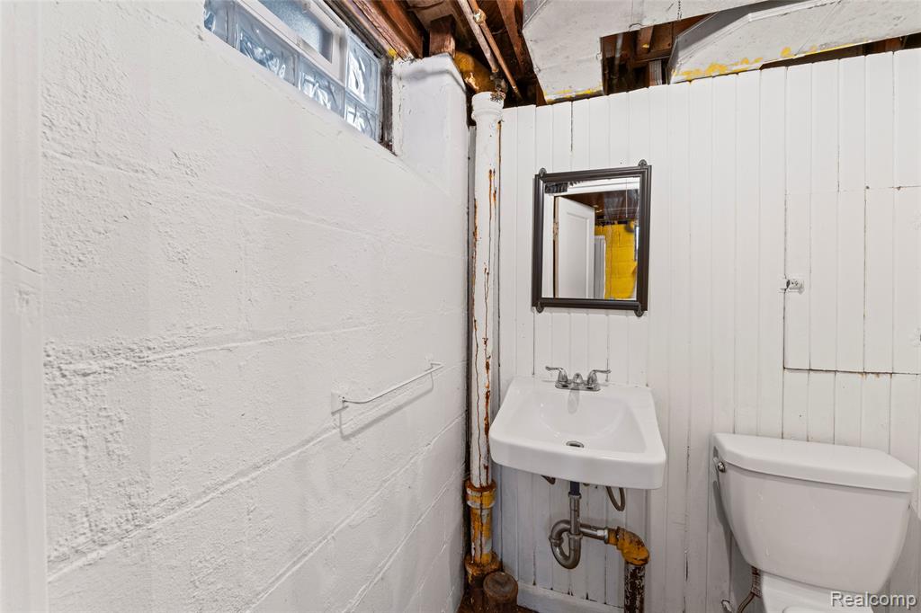 18300 Prairie Street, Detroit, MI 48221 — Photo 32