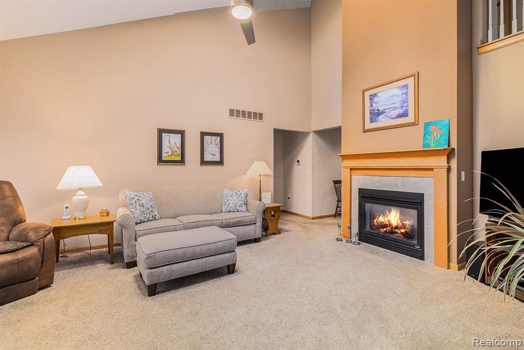 6173 NORTHRIDGE HILLS Drive, Brighton, MI 48116 — Photo 6