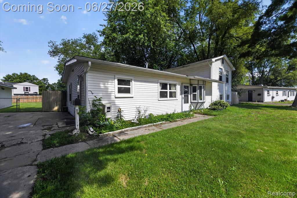 6260 Beth, Brighton, MI 48116 — Photo 3