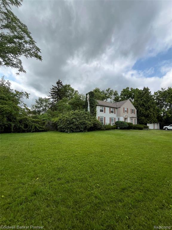 26751 Meadowbrook Way, Lathrup Village, MI 48076 — Photo 12