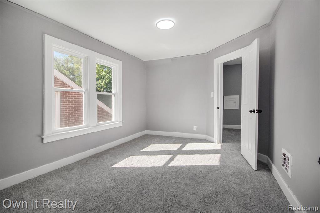 8155 Appoline Street, Detroit, MI 48228 — Photo 21