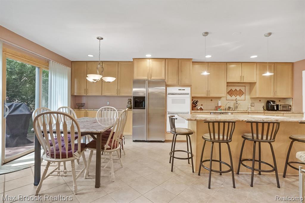 4358 YALE CT, Bloomfield Hills, MI 48302 — Photo 9