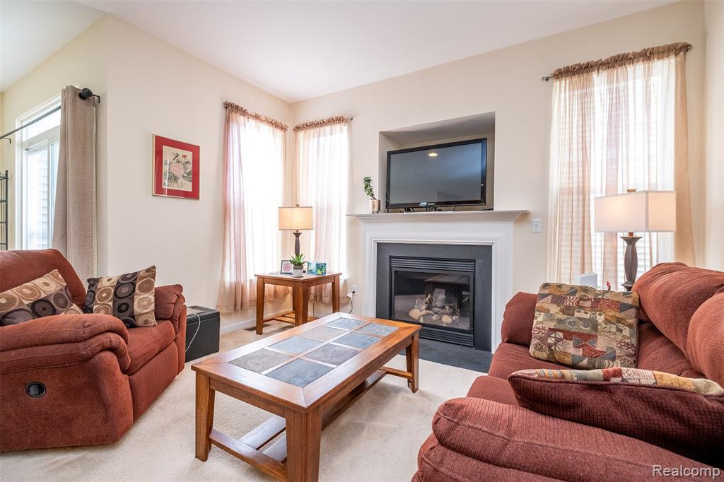 3147 Summers Road, Keego Harbor, MI 48320 — Photo 12