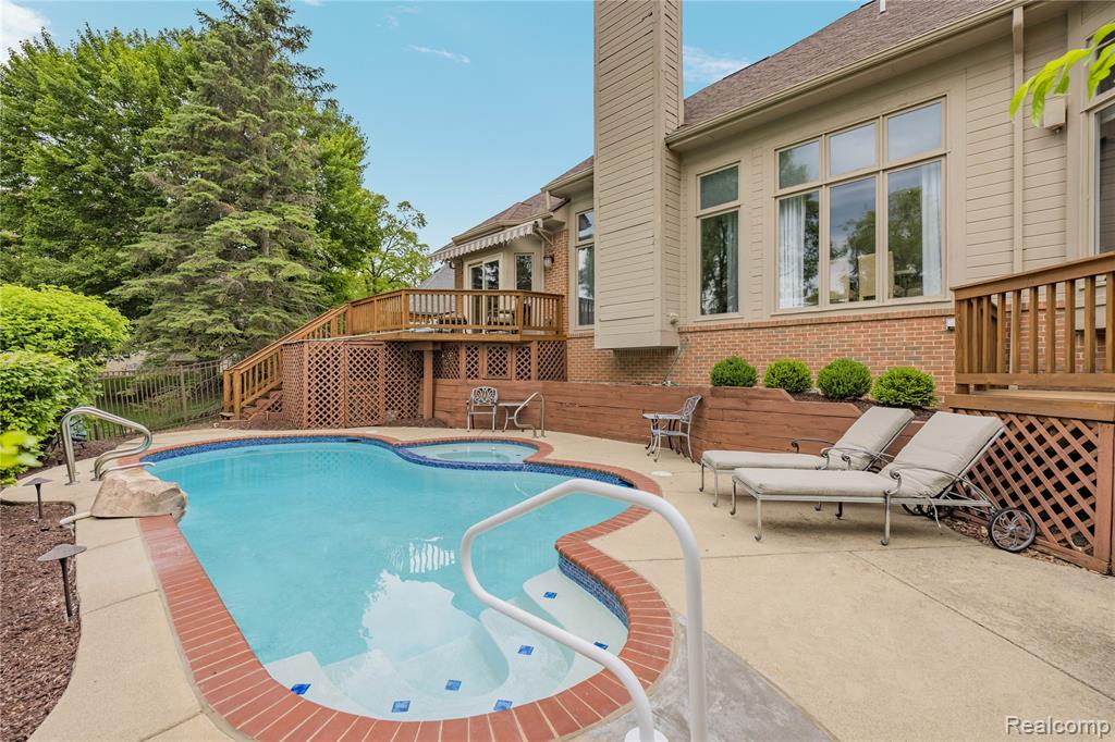 6567 Claremore Court, West Bloomfield, MI — Photo 59