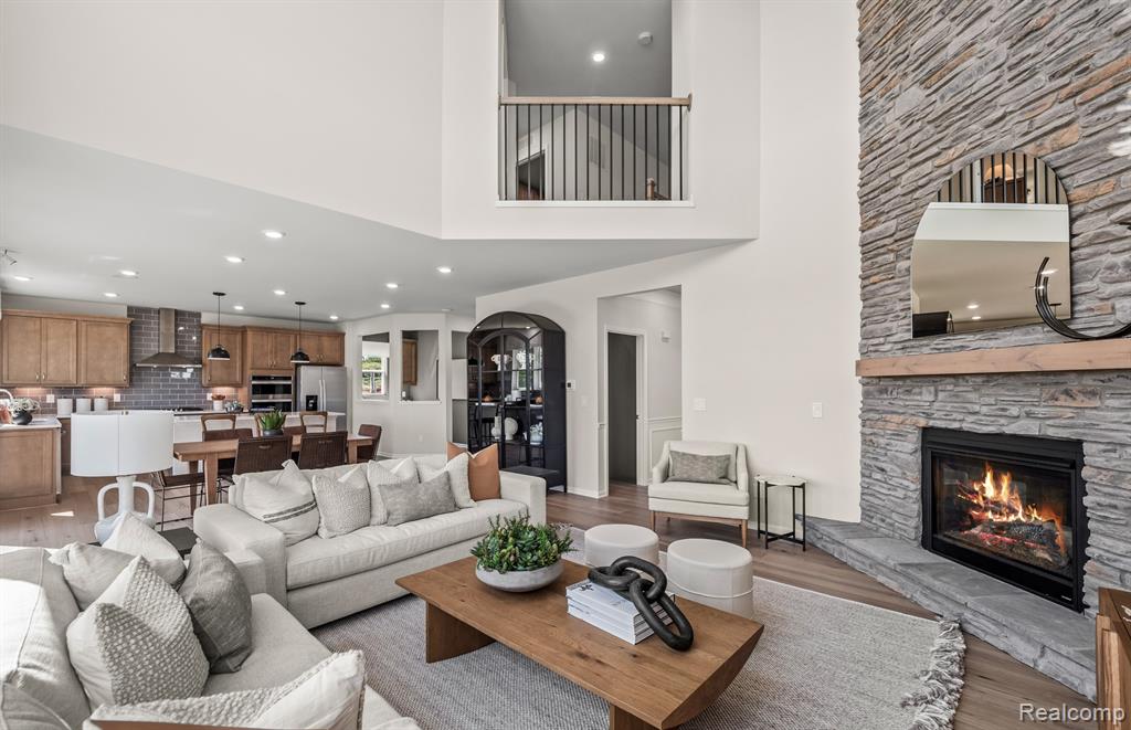 30105 Norway Drive, New Hudson, MI, 48165