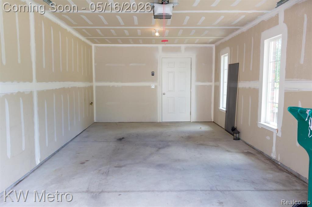 49144 W WOODS Drive, Shelby Twp, MI 48317 — Photo 14