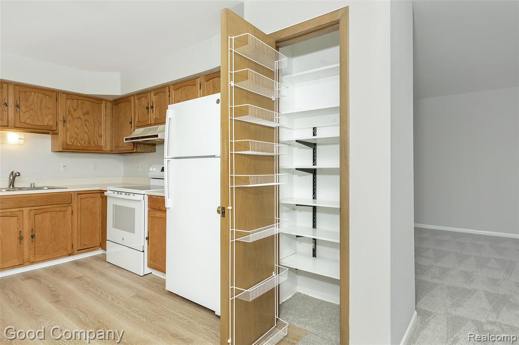 946 N Adams Road, Birmingham, MI 48009 — Photo 8