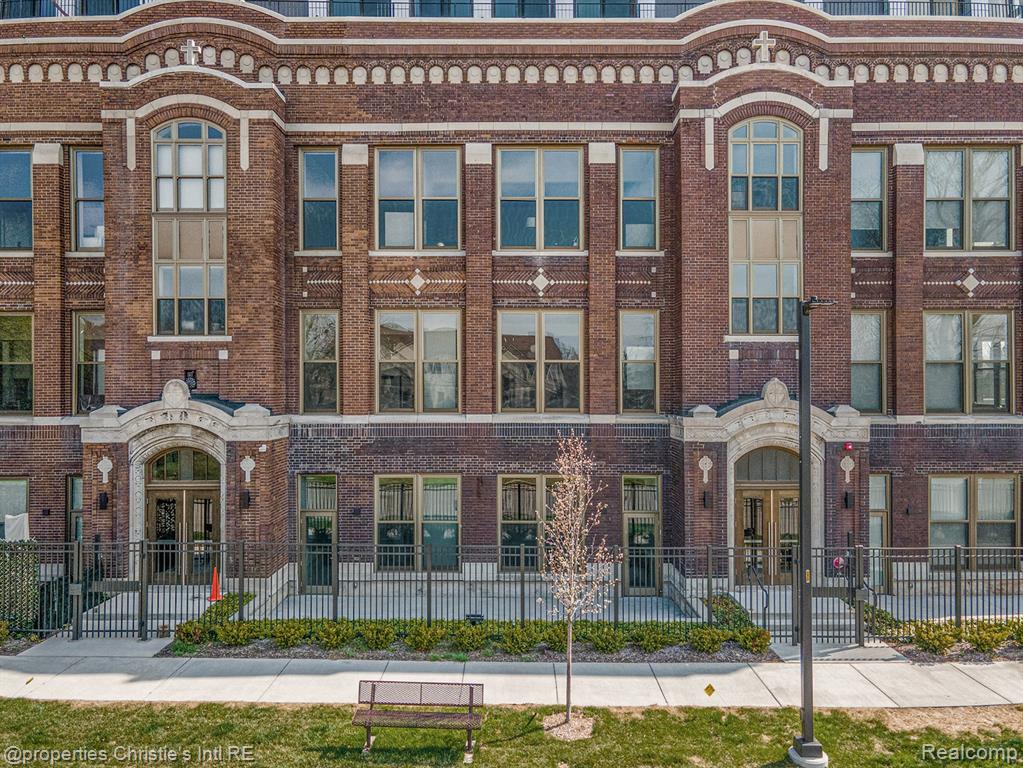 1454 Townsend Street, 206, Detroit, MI 48214 — Photo 28