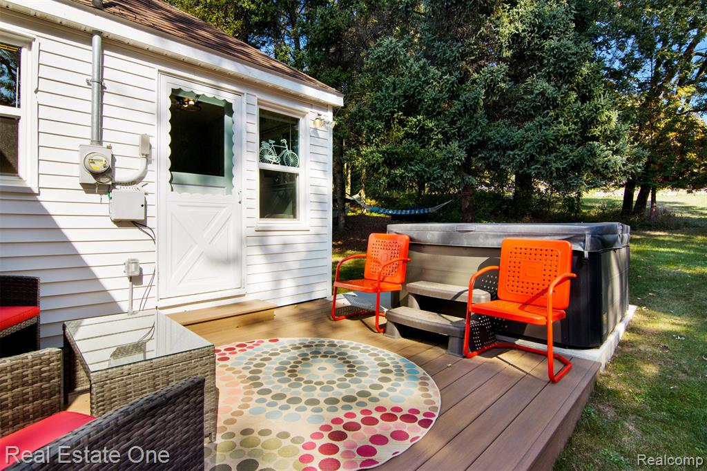 457 Lake Street, Frankfort, MI 49635 — Photo 22