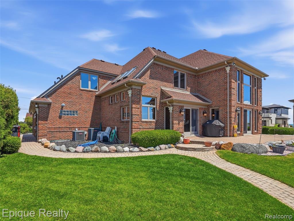 33124 N River Road, Harrison Township, MI — Photo 46