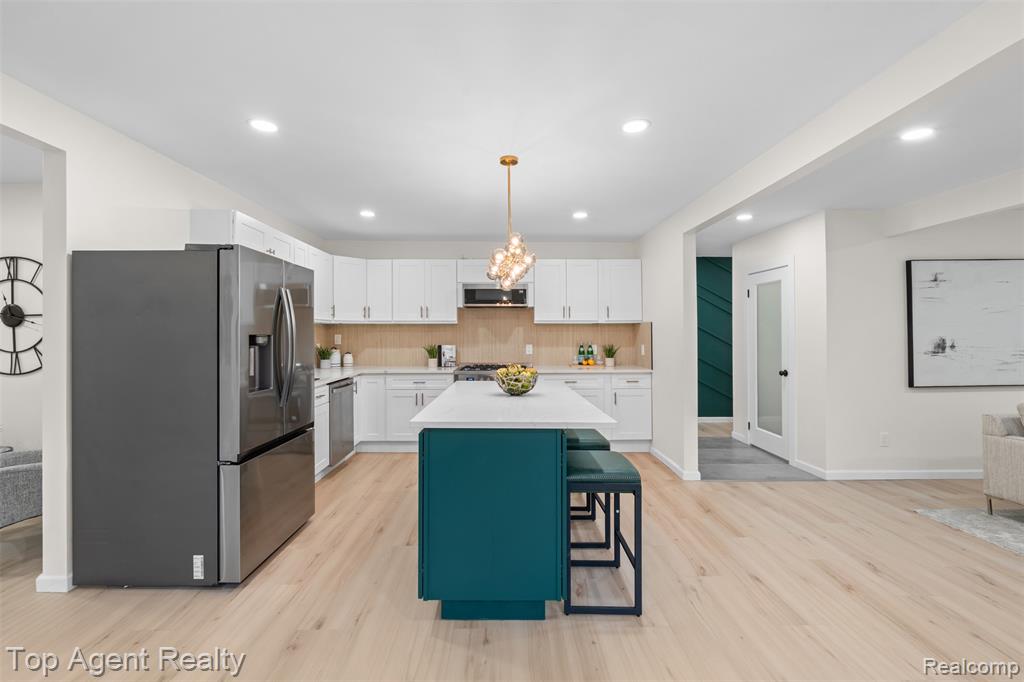 784 Barrington Road, Grosse Pointe Park, MI 48230 — Photo 8