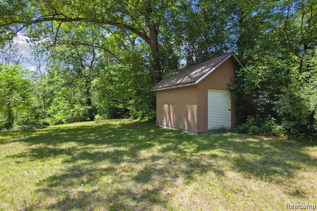 15276 Outer Drive, Linden, MI 48451 — Photo 4