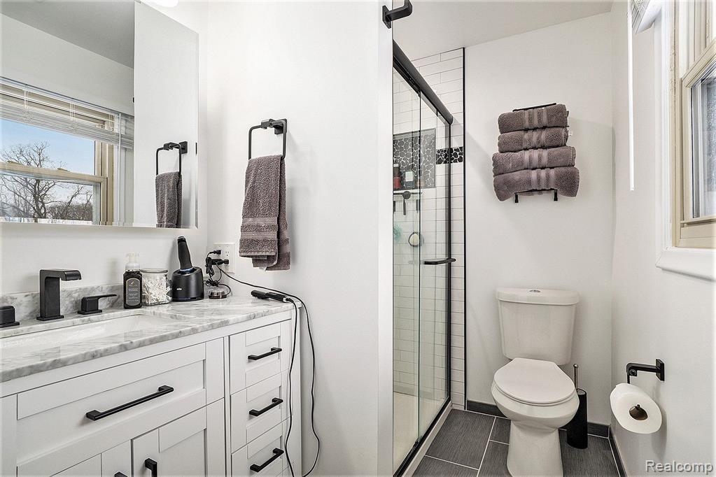 5203 SUNLYN Street, Grand Blanc, MI 48439 — Photo 12