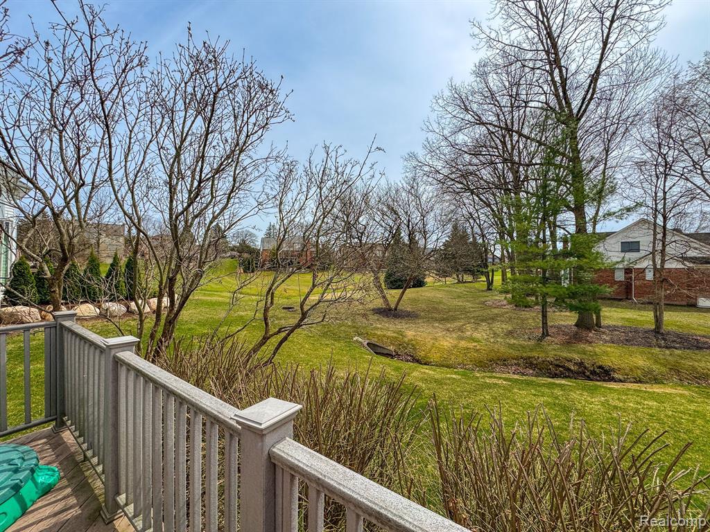 55884 PARKVIEW Drive, Shelby Twp, MI 48316 — Photo 43