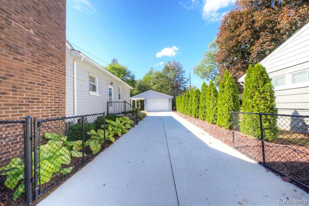 5324 Newberry Street, Wayne, MI 48184 — Photo 34