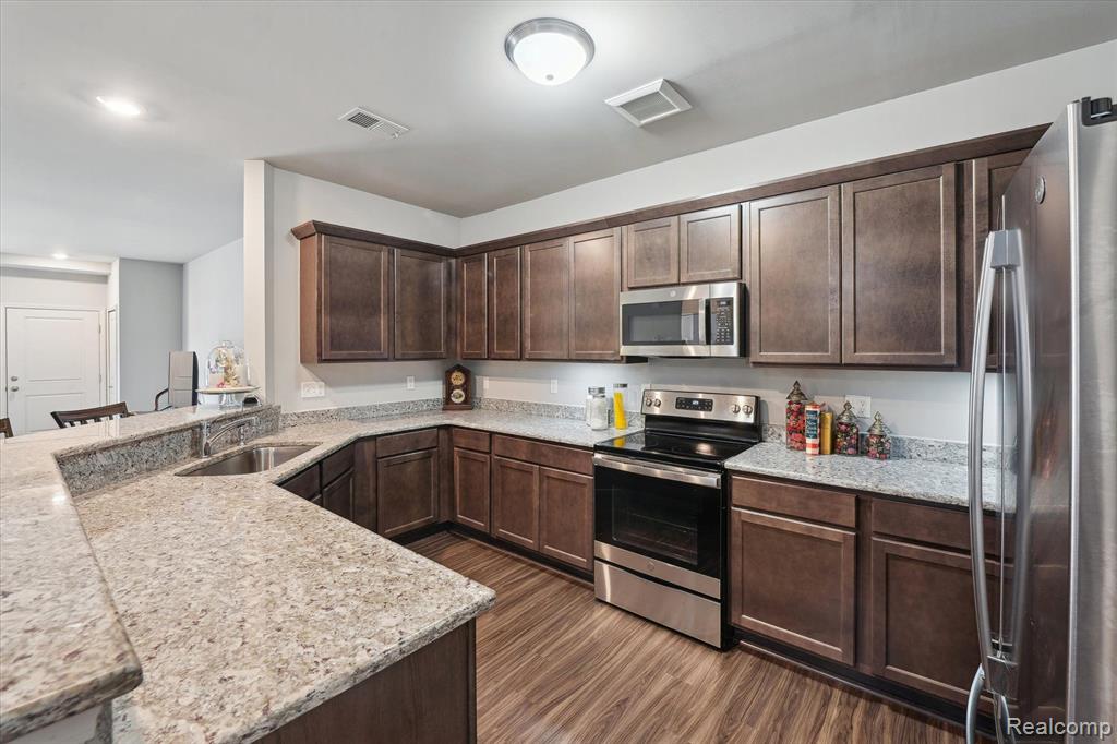 9948 Ridge Run, Howell, MI 48855 — Photo 3