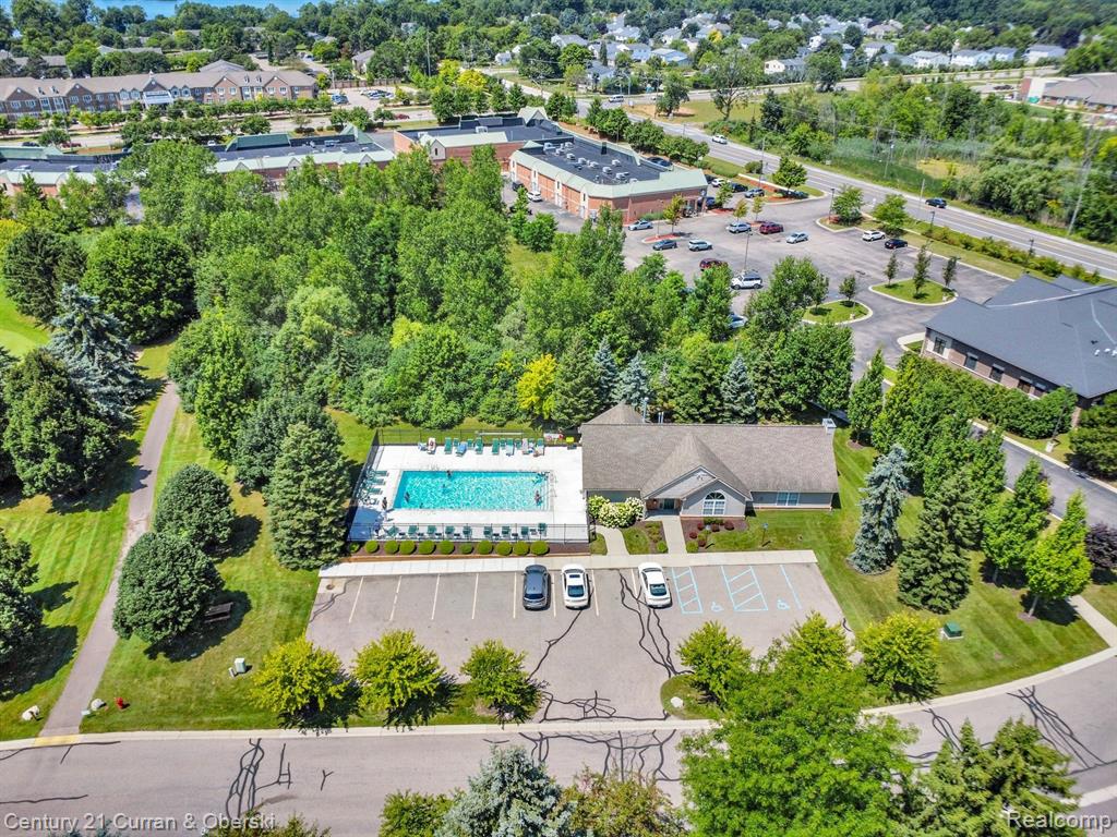 41665 CHARLESTON Lane, Novi, MI 48377 — Photo 59