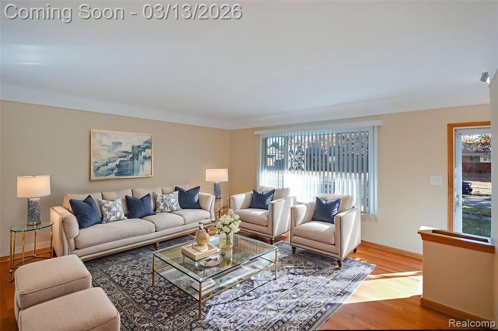8565 Dale, Center Line, MI 48015 — Photo 4