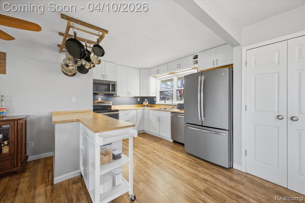 9272 Green Road, Goodrich Vlg, MI — Photo 17