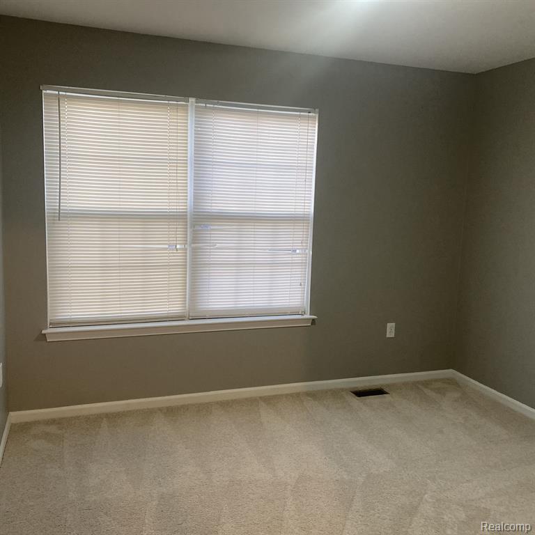 636 CHERRY ORCHARD Road, Canton, MI 48188 — Photo 11
