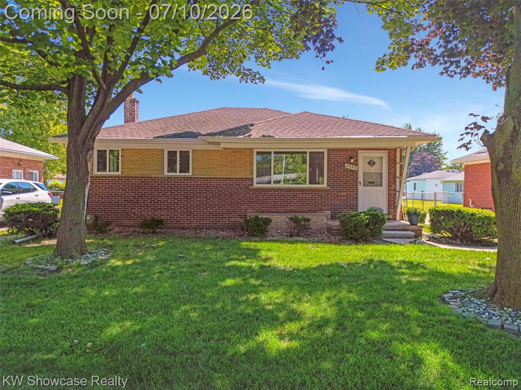 8936 Merriman Road, Livonia, MI 48150 — Photo 4