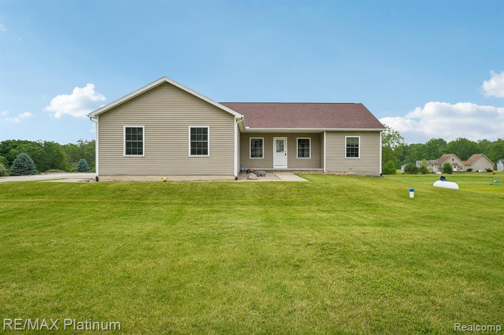 11704 Glen Mary, Byron, MI 48418