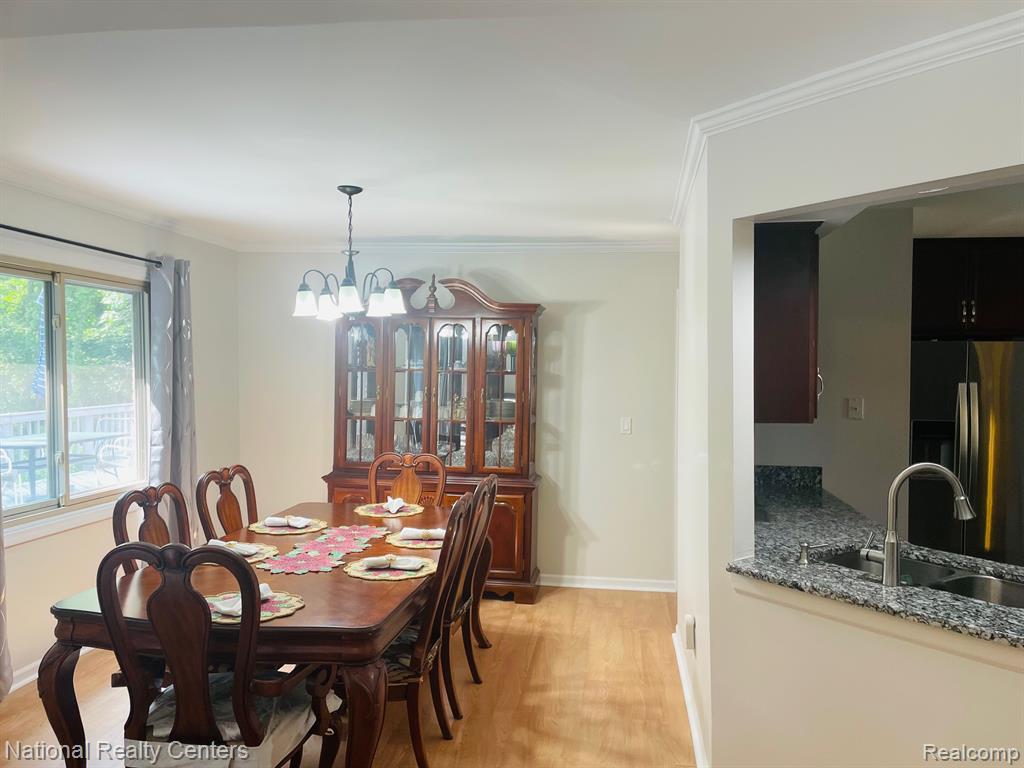 46369 SPRINGHILL Drive, Shelby Twp, MI 48317 — Photo 9