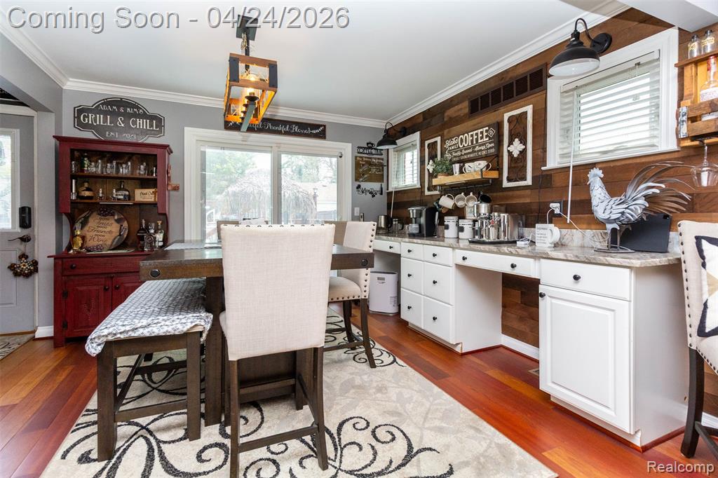 653 Chestnut Street, Wyandotte, MI 48192 — Photo 15