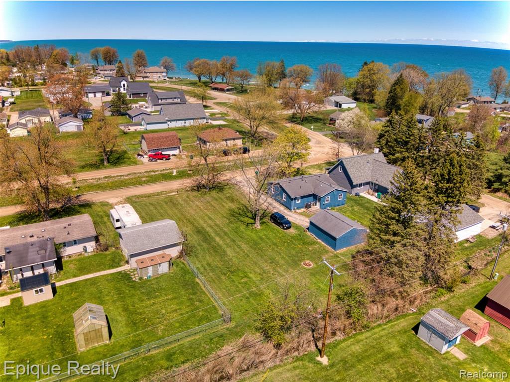 7520 Sunset Boulevard, Lexington, MI 48450 — Photo 2