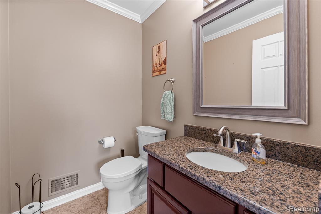 53270 Sams Lane, Chesterfield, MI 48047 — Photo 13