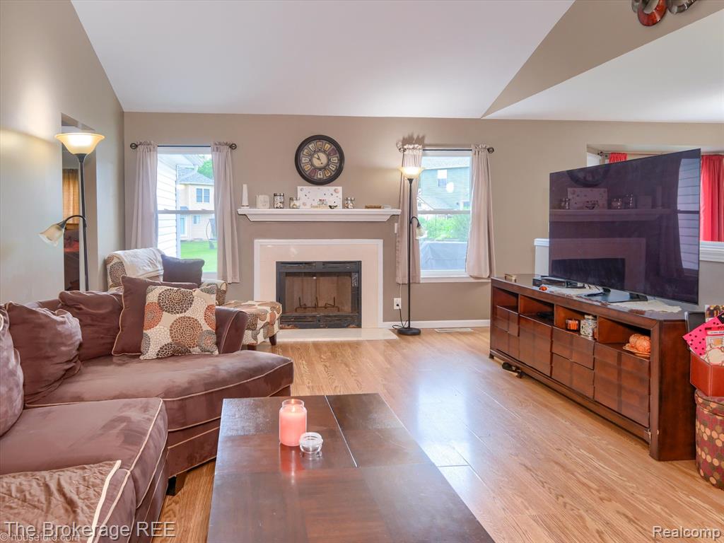 822 Alana Court, Davison, MI 48423 — Photo 7