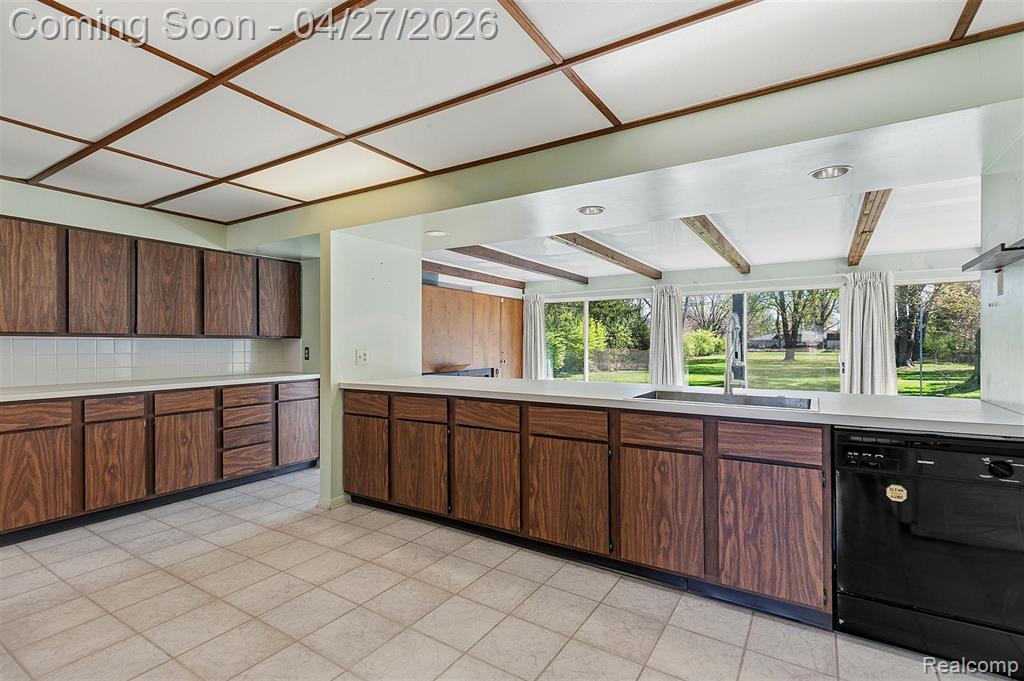 38210 Radde Street, Clinton Twp, MI 48036 — Photo 6